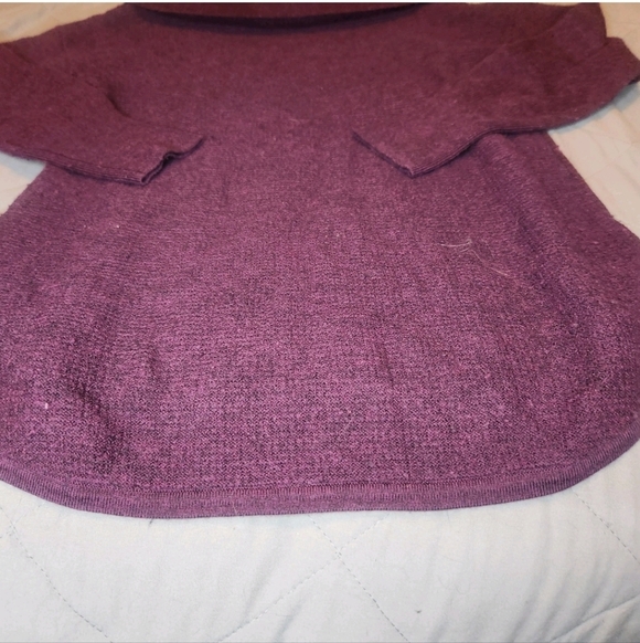 Tahari Womens Size M Deep Purple 100% Extra Fine Merino Wool Mock Neck Sweater - Picture 3 of 7